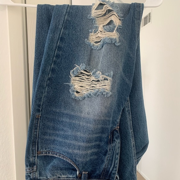 Fashionnova jeans, boyfriend fit, size 7 - Picture 4 of 6
